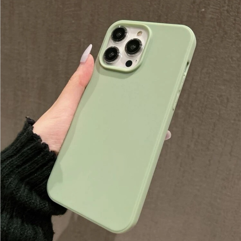 ⚠️Clearance iPhone 13/Pro/Pro Max Solid Green Phone Case - Picture 4 of 4